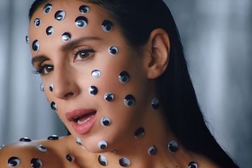 Джамала, кадр из клипа "Забирай"