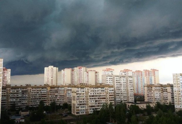 В Харьковской области непогода привела к человеческим жертвам: есть погибшие и травмированные