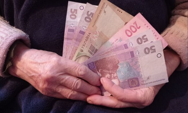 Виплата недоотриманих пенсій: як родичам пенсіонера забрати гроші