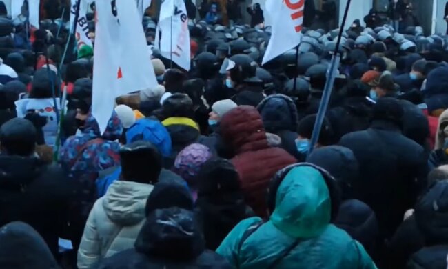 ФОПы под Радой. Фото: скриншот Facebook-видео