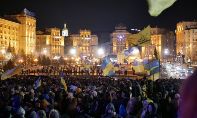 Главное за 21 ноября:  годовщина Майдана, мощный выброс радиации, коммуналка дорожает, ад на Донбассе, зима на пороге