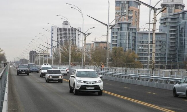В Киеве появились новые правила для водителей: коснется каждого, что нужно знать