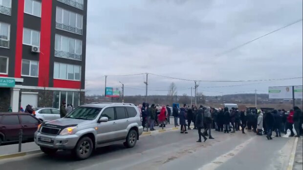 Протест жителей ЖК "Фортуна". Фото: скриншот Youtube-видео