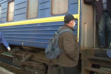 Укрзализныця запустила поезда в западном направлении. Фото: скриншот Youtube