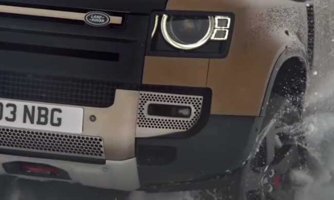 Купил депутат? В Украине засекли новейший Land Rover, стоимость космическая