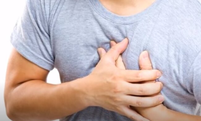 Медики советуют людям с больным сердцем кушать грецкие орехи. Фото: скриншот YouTube