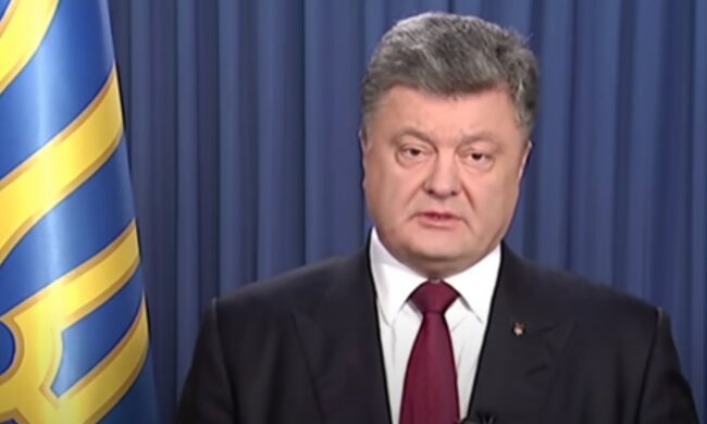 Теперь никуда не денется: на Порошенко могут надеть наручники
