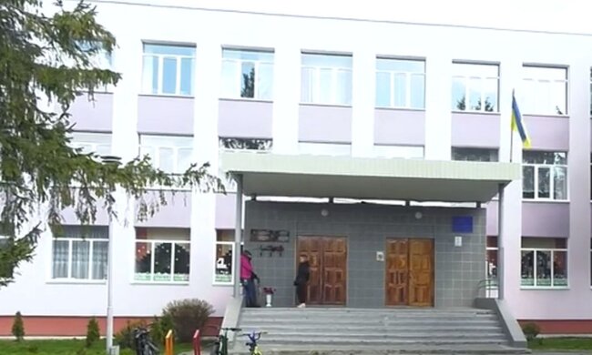 Школа в Україні. Фото: скріншот YouTube-відео