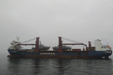 Ocean Freedom с катерами типа «Айленд»