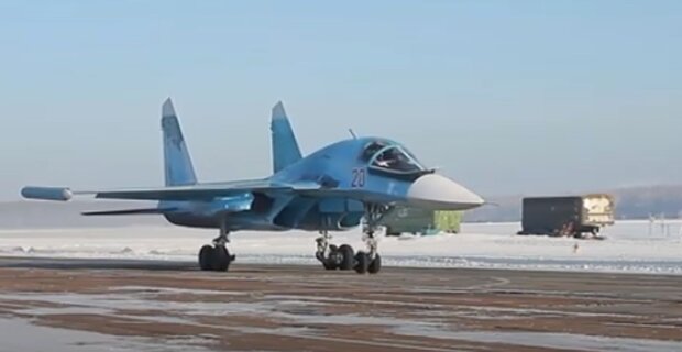 Літак росії Су-34. Фото: скріншот YouTube-відео
