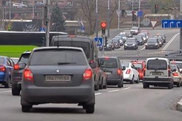 Наличие страхового полиса у водителей будут проверять по электронной базе. Фото: YouTube