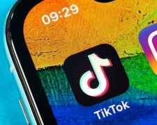 Діти та підлітки більше не зможуть сидіти у TikTok. Фото: скріншот YouTube-відео