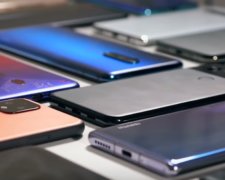 Apple и Samsung: назван топ популярных смартфонов, опасных для здоровья