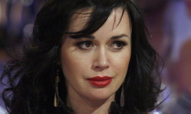 Анастасия Заворотнюк