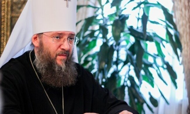 Митрополит Антоній розповів про небезпеку надмірної відвертості у соцмережах