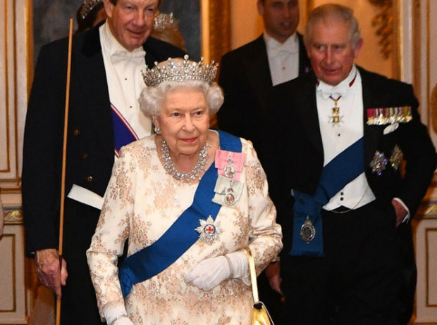 Большой переворот в монаршей семье: Елизавета ІІ передает трон принцу Чарльзу