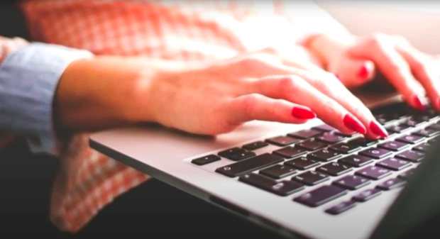 Как проверить свои долги в Едином реестре должников Украины. Фото: YouTube