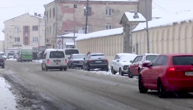 Насувається серйозний снігопад: синоптики попередили про погоду в неділю 12 лютого