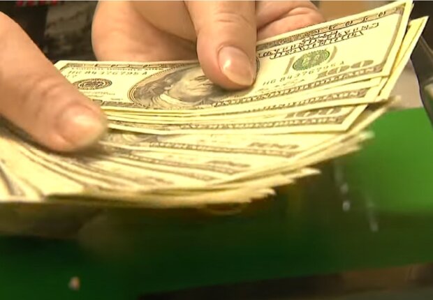 Курс валют на 15 января. Фото: скриншот YouTube-видео