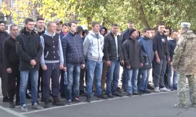 Мобилизация в Украине. Фото: скриншот YouTube-видео