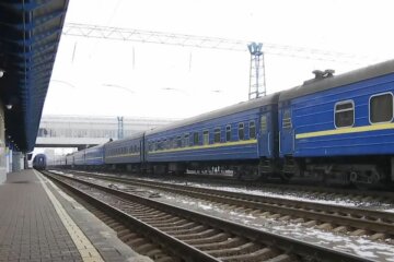 "Укрзализныця" запланировала подорожание билетов. Фото: скриншот Youtube
