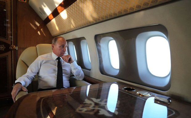 Самолет с Путиным на борту попал в ЧП: пилот борта №1 рассказал подробности