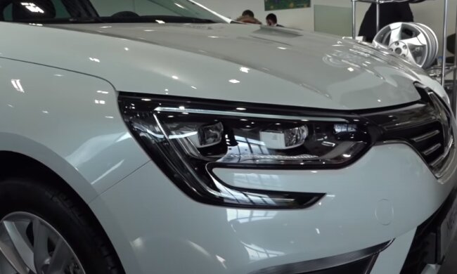 Renault превратят в Ладу. Фото: YouTube, скрин