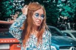 Слава Каминская в чем мать родила показала кольцо на пальце