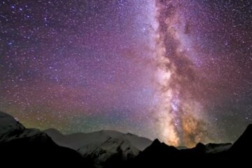 Звездное небо. Фото: скриншот Youtube-видео