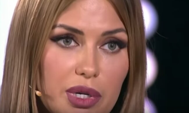 Огромные губы до носа и поплывшее лицо: Виктория Боня осунулась, фанаты заподозрили неладное