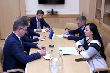 Замглавы МВД укрепляет связи Украины с Эстонией