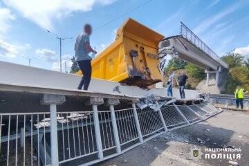 ЧП с обрушением моста: трасса Киев-Одесса возле Умани заблокирована – видео