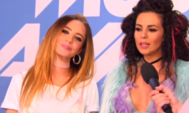 Настя Каменских и Надя Дорофеева. Фото: скриншот Youtube-видео