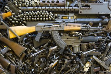 На Луганщине разоблачили пенсионера, который торговал оружием