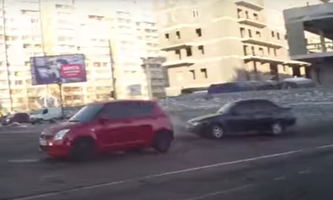 В Украине одобрили новый порядок выдачи автономеров. Фото: скриншот видео