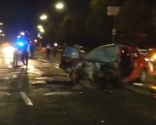 Авария в Киеве. Фото: скриншот Youtube