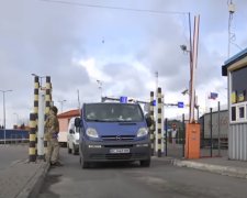 На границе с Польше заработал еще один КПП. Фото: скриншот Youtube