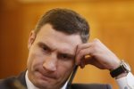 «Проклятый мост» Кличко напомнил о себе: лопнуло новое стеклянное покрытие