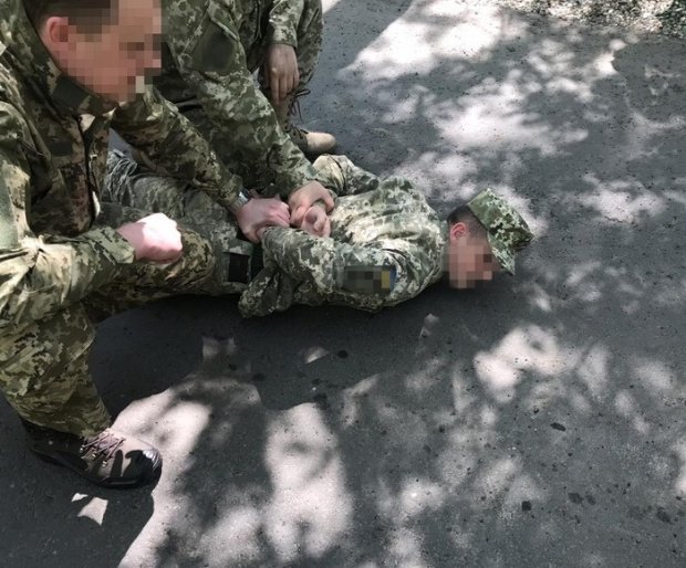 Спецоперация СБУ в зоне ООС: задержан офицер ЗСУ — погорел на горячем