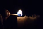 Свеча. Фото: скриншот YouTube-видео