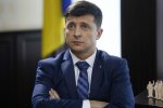Люди в воскресенье днем вышли на митинг под АП: не остановило даже палящее солнце, что происходит