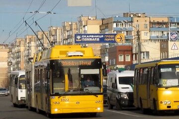Киев, транспорт. Фото: скриншот Youtube