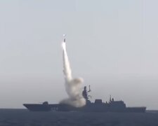 Запуск ракеты рф с моря. Фото: скриншот YouTube-видео
