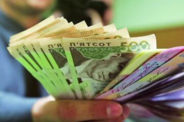 В Фонде соцстраха предоставили отчет о выплатах. Фото: youtube