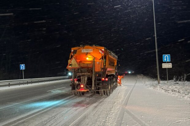 Без дощу, але з ожеледицею: де завтра до +13 і кому бути обережними на дорогах