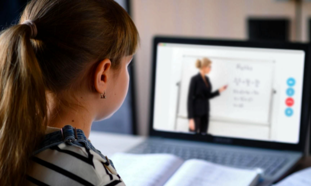 Як організувати навчання у школах при блекауті. Фото: YouTube