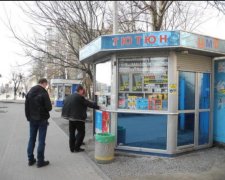 Больше 100 гривен за пачку: украинцев принудительно отучат курить