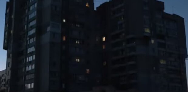 Свет в квартирах украинцев. Фото: скриншот YouTube-видео