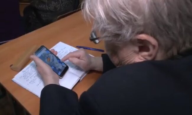 Смартфон. Фото: скріншот YouTube-відео