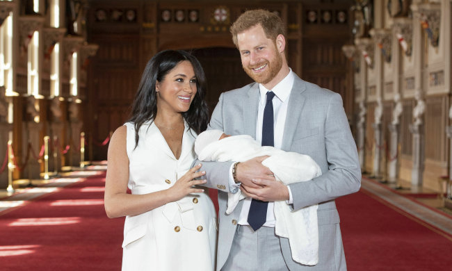 Меган Маркл и принц Гарри собираются крестить сына не по правилам - нарушат традицию